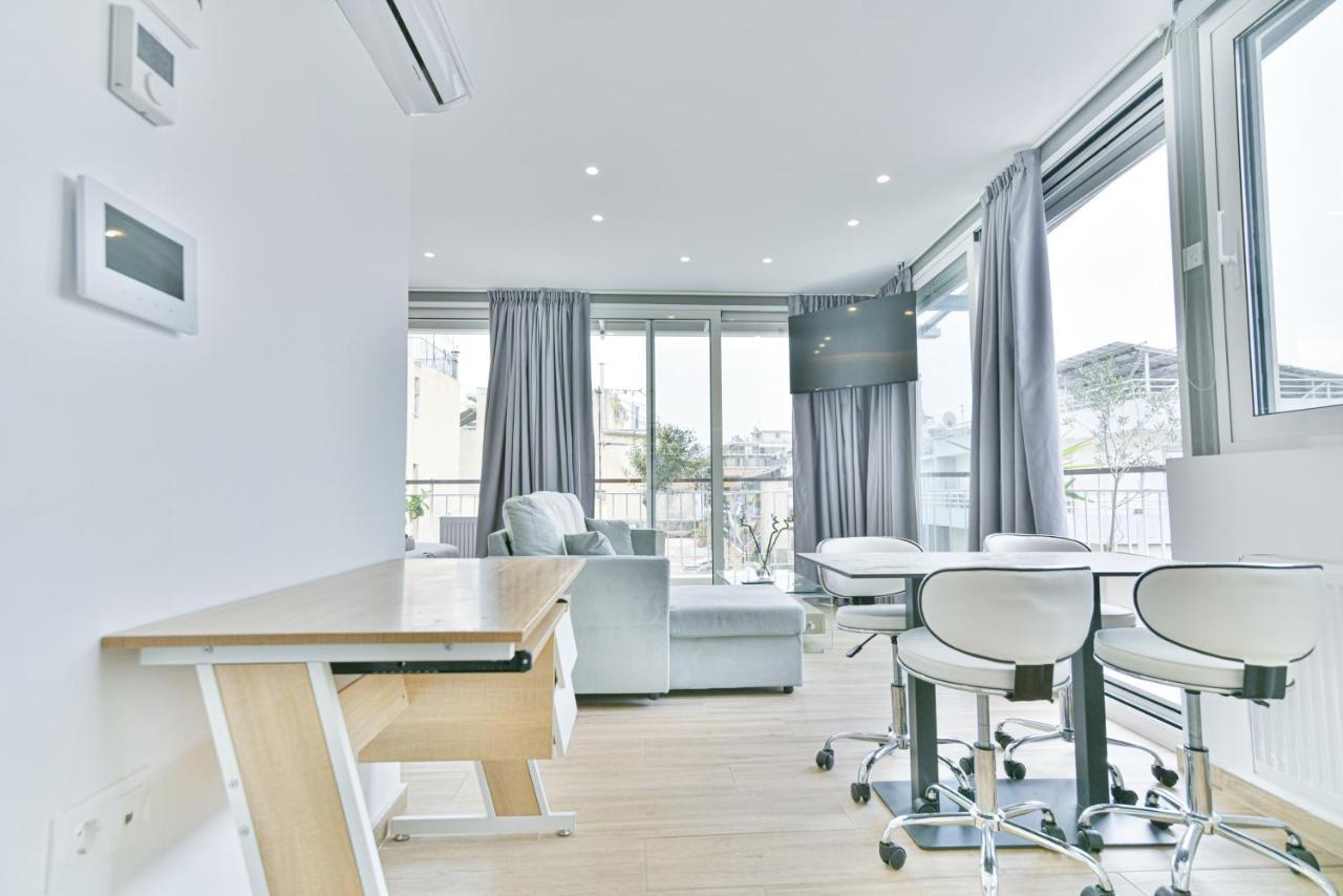 Glassy Apartment